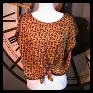 NWT Show Me Your MuMu Tie Front Paisley Blouse